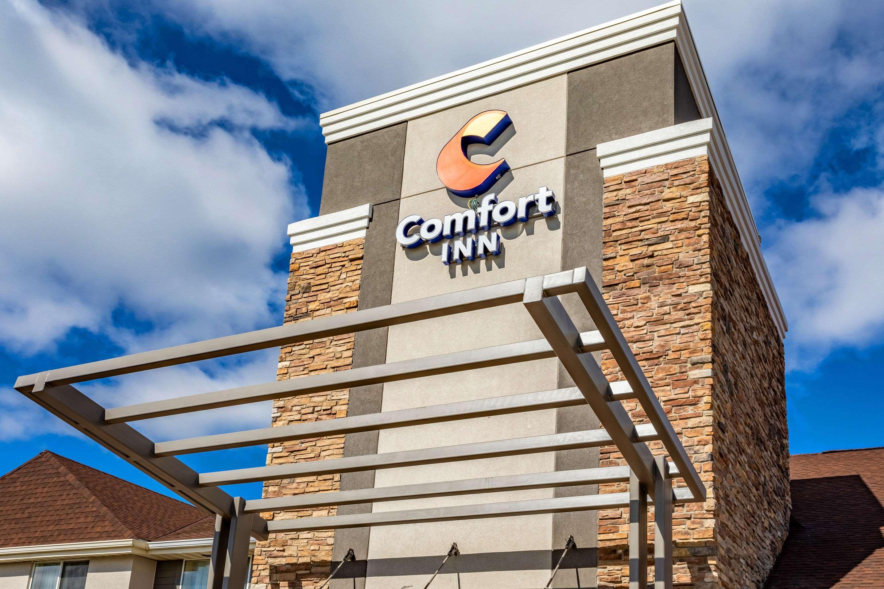 Comfort Inn Уокешо Экстерьер фото